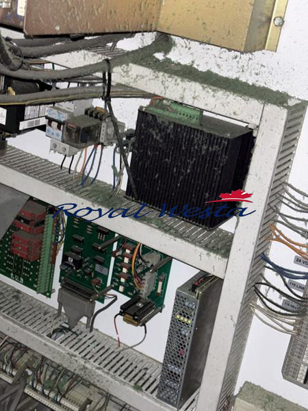 AB64070125 CMC 18 Cut TuftingRoyalWesta (14) AB64070125 CMC 18 Cut TuftingRoyalWesta (14)