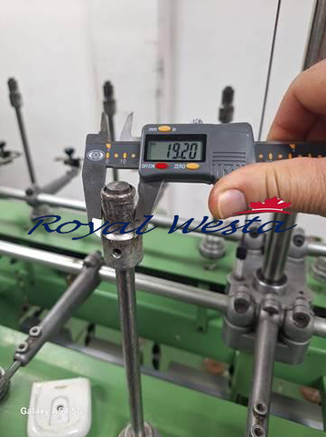 AE34280125ERO-LM Lezzeni Cops WinderRoyalWesta (3) AE34280125ERO-LM Lezzeni Cops WinderRoyalWesta (3)